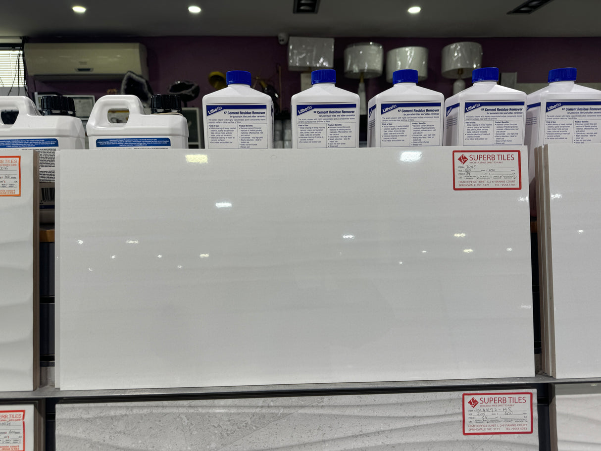 SMOKE WHITE GLOSS CERAMIC 300x600