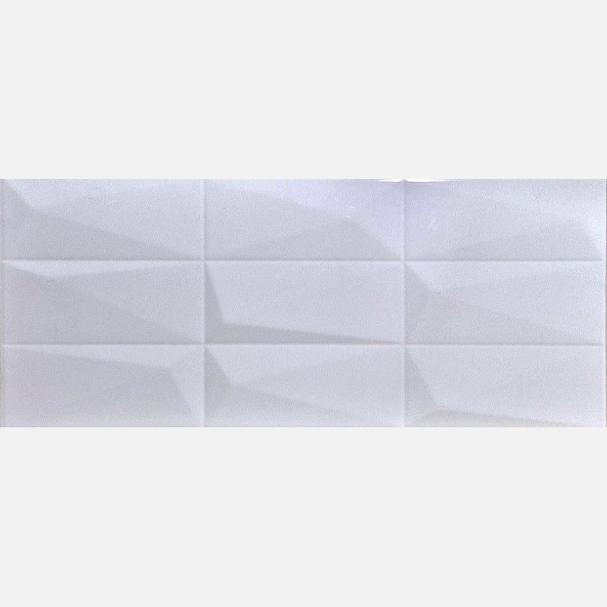 EVO WHITE POLYGON FEATURE CERAMIC 300x600 – Superb Tiles
