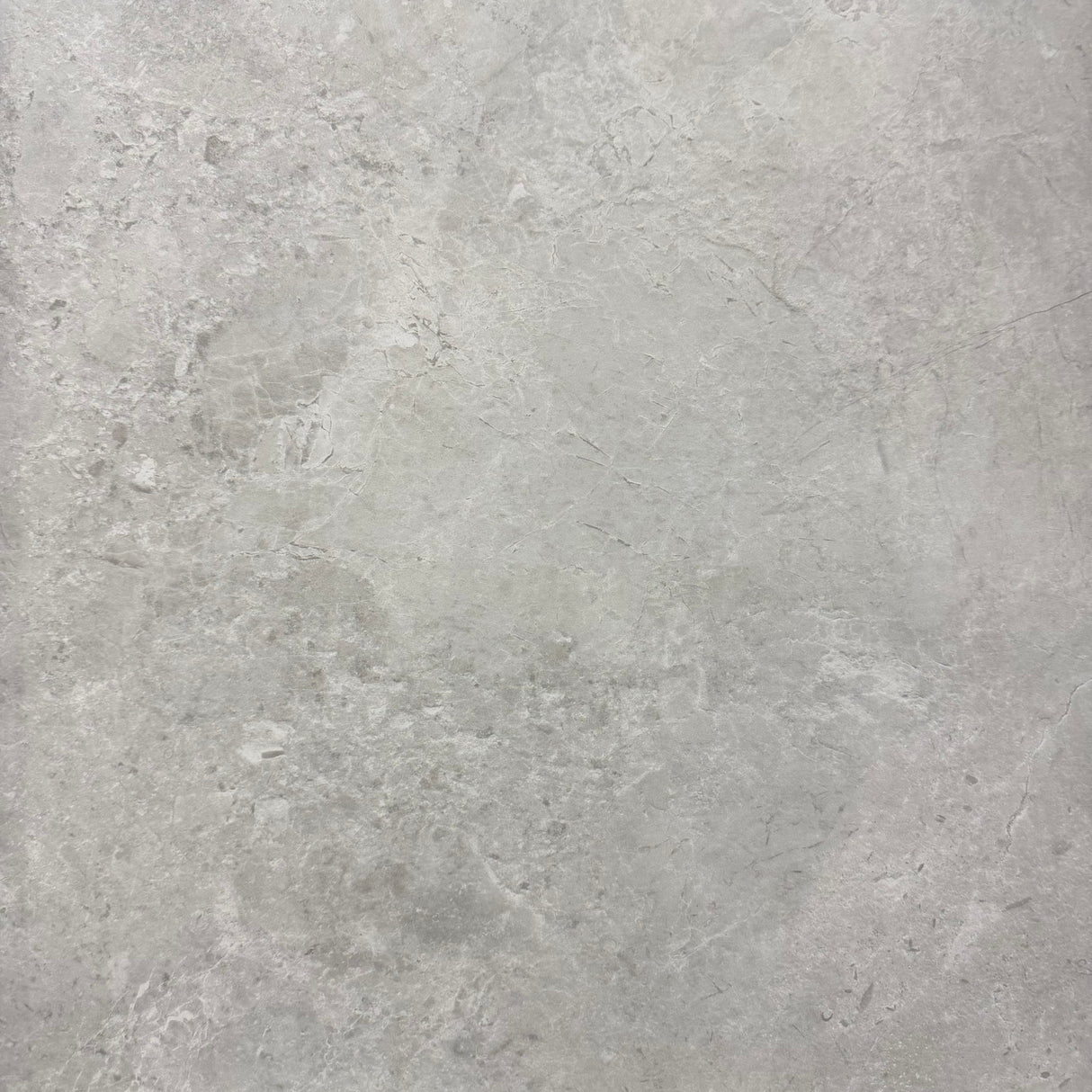 PIERE 600x600
