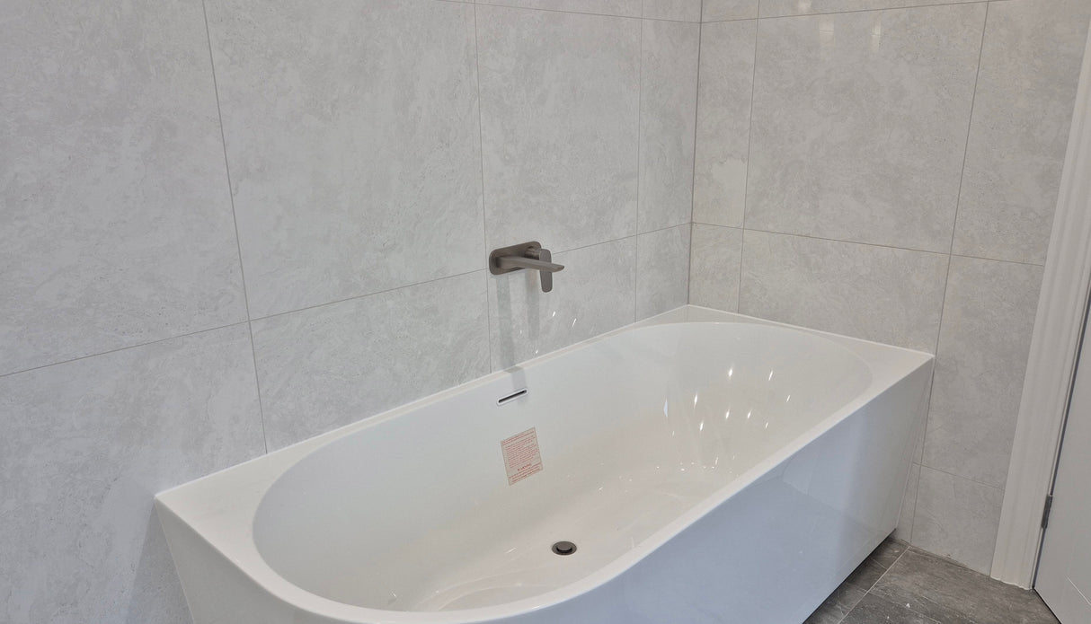 WHITE STONE GLOSS 600x600