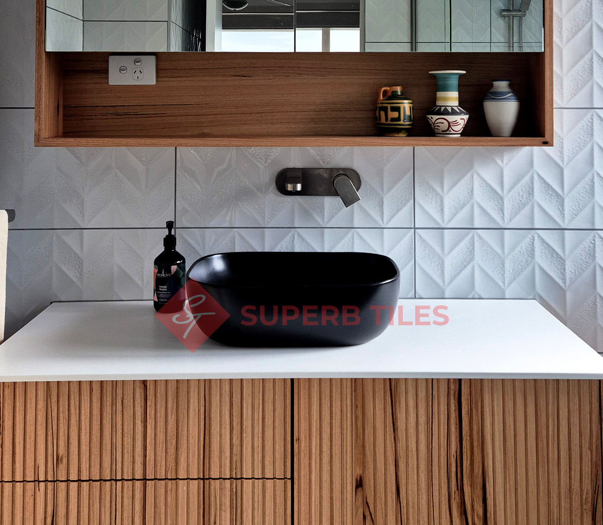 CHEVRON MATT 300x600