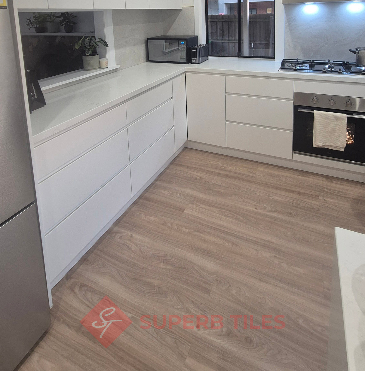 VANILLA OAK HYBRID - YF7004