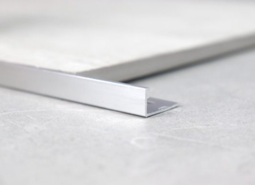 TRIMS - L SHAPE ALUMINIUM ANGLE 3M - BRIGHT SILVER